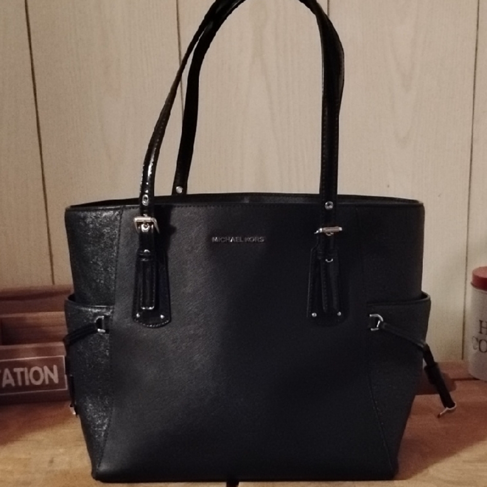 Michael Kors Black Leather Shoulder Bag